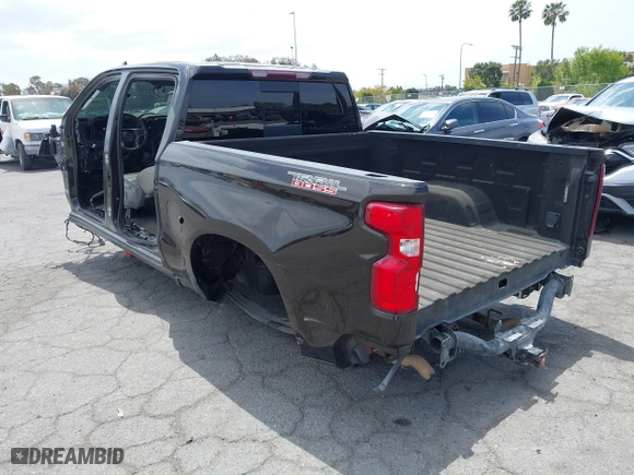 2019 Chevrolet Silverado 1500 LT Trail Boss with VIN 1GCPYFED4KZ397183, listed as a IAAI auction lot 41916320 with 1 mi miles. Bid and sale history available at carsss.com. Image 3.