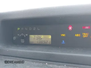 2005 Scion xB z VIN JTLKT324X50177491, wystawiony jako IAAI lot #42214939 z przebiegiem 138 921 mil mil oraz . Historia ofert i sprzedaży dostępna na DreamBid. Obrazek 7.