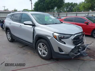 2019 GMC Terrain SLE z VIN 3GKALMEV6KL156304, wystawiony jako IAAI lot #42100342 z przebiegiem 49 610 mil mil oraz . Historia ofert i sprzedaży dostępna na DreamBid. Obrazek 1.