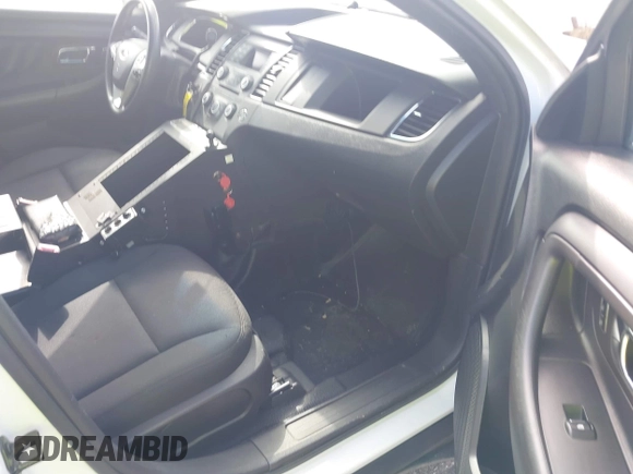 2015 Ford Police Interceptor with VIN 1FAHP2MK5FG192348, listed as a IAAI auction lot 42660776 with 88,682 mi miles and . Bid and sale history available at DreamBid. Image 5.