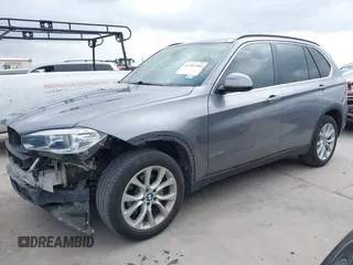 2016 BMW X5 xDrive35i with VIN 5UXKR0C52G0U08532, listed as a IAAI auction lot 41701384 with 100,881 mi miles. Bid and sale history available at carsss.com. Image 2.