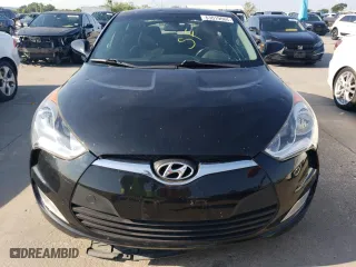 2017 Hyundai Veloster with VIN KMHTC6ADXHU306731, listed as a Copart auction lot 63019084 with 81,957 mi miles and Clean Title. Bid and sale history available at carsss.com. Image 5.