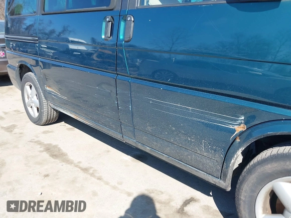 2002 Volkswagen EuroVan с VIN WV2KB47002H029567, выставлен на аукционе IAAI как лот 41628376 с пробегом 156 866 миль миль и . История ставок и продаж доступна на DreamBid. Изображение 15.