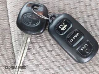 2003 Toyota Camry LE z VIN 4T1BF30K93U044730, wystawiony jako IAAI lot #42044599 z przebiegiem 120 401 mil mil oraz . Historia ofert i sprzedaży dostępna na DreamBid. Obrazek 11.