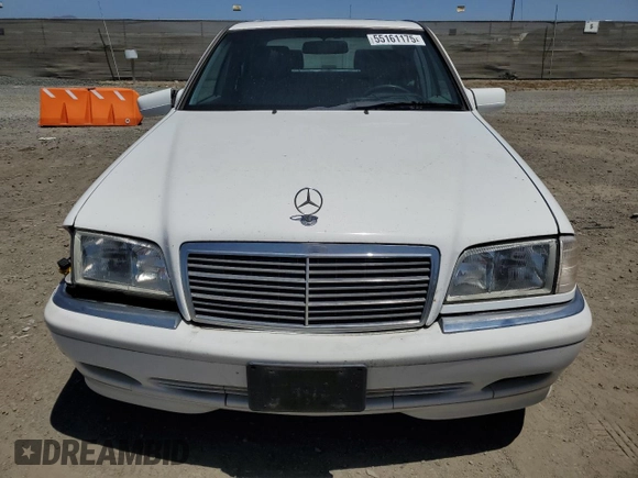 2000 Mercedes-Benz C 230/260/280/320 z VIN WDBHA29G4YA860192, wystawiony jako Copart lot #55161175 z przebiegiem 196 961 mil mil oraz Szkoda całkowita • Salvage title. Historia ofert i sprzedaży dostępna na DreamBid. Obrazek 5.