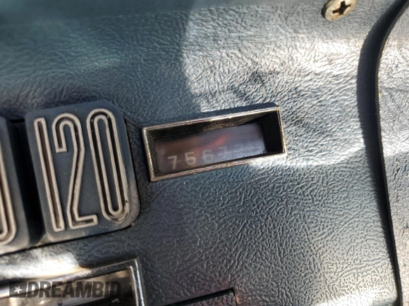 1965 Ford Thunderbird with VIN 5Y85Z115781, listed as a Copart auction lot 82289124 with 75,677 mi miles and Salvage Title. Bid and sale history available at DreamBid. Image 9.