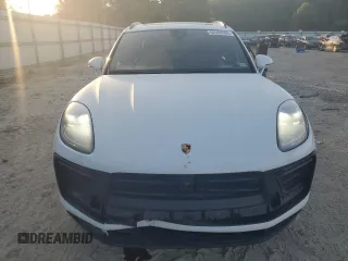 2022 Porsche Macan with VIN WP1AA2A52NLB11435, listed as a Copart auction lot 62090965 with 24,382 mi miles and Salvage title. Bid and sale history available at DreamBid. Image 5.