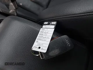 2017 Audi Q3 Premium Plus z VIN WA1HCCFS4HR017356, wystawiony jako IAAI lot #42054078 z przebiegiem 139 691 mil mil oraz . Historia ofert i sprzedaży dostępna na DreamBid. Obrazek 11.