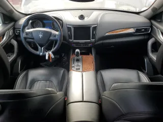 2017 Maserati Levante S z VIN ZN661YUL4HX248022, wystawiony jako Copart lot #48229455 z przebiegiem 66 820 mil mil oraz Szkoda całkowita • Salvage title. Historia ofert i sprzedaży dostępna na DreamBid. Obrazek 8.
