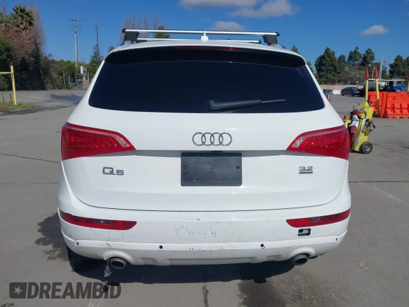 2009 Audi Q5 Premium Plus z VIN WA1KK78R29A014529, wystawiony jako IAAI lot #41948729 z przebiegiem 189 682 mil mil oraz . Historia ofert i sprzedaży dostępna na DreamBid. Obrazek 16.
