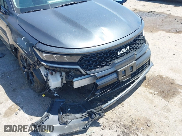 2023 Kia Sorento SX z VIN 5XYRK4LF3PG242259, wystawiony jako IAAI lot #41970398 z przebiegiem 31 293 mil mil oraz . Historia ofert i sprzedaży dostępna na DreamBid. Obrazek 6.