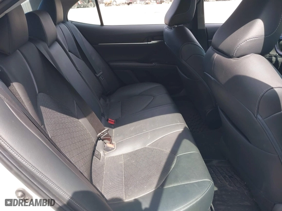 2019 Toyota Camry XSE with VIN 4T1B61HK3KU686948, listed as a IAAI auction lot 42065656 with 110,648 mi miles. Bid and sale history available at carsss.com. Image 8.