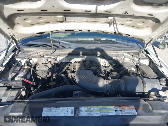 2000 Ford F-150 XL with VIN 1FTRX17W4YKA47244, listed as a IAAI auction lot 42076893 with 362,114 mi miles. Bid and sale history available at carsss.com. Image 10.