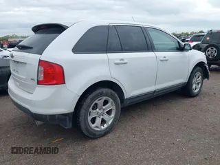 2014 Ford Edge SEL with VIN 2FMDK3JC9EBB29569, listed as a IAAI auction lot 41904845 with 105,975 mi miles. Bid and sale history available at carsss.com. Image 4.