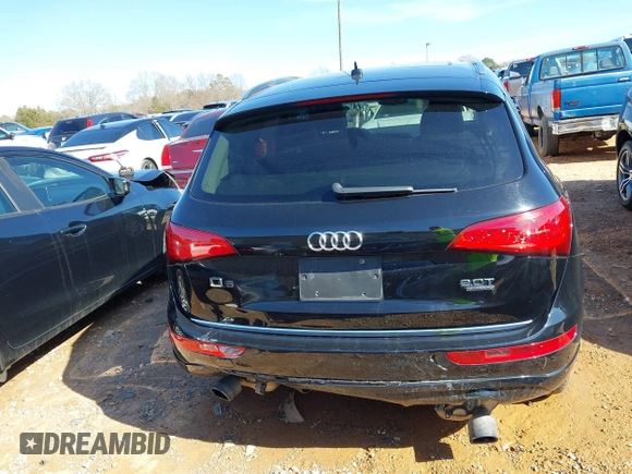 2015 Audi Q5 Premium with VIN WA1CFAFP9FA145346, listed as a IAAI auction lot 41470404 with 167,210 mi miles. Bid and sale history available at carsss.com. Image 16.