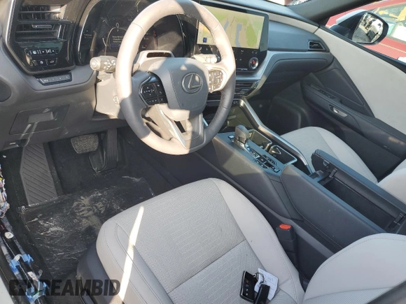 2025 Lexus TX 350 с VIN 5TDAAAB63SS021692, выставлен на аукционе Copart как лот 55786175 с пробегом 1 847 миль миль и Списание • Salvage title. История ставок и продаж доступна на DreamBid. Изображение 8.