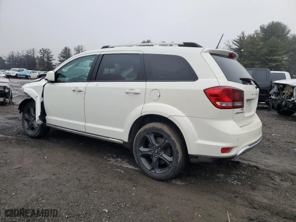 2020 Dodge Journey Crossroad with VIN 3C4PDCGB1LT267831, listed as a Copart auction lot 44135125 with 87,807 mi miles and Salvage Title. Bid and sale history available at carsss.com. Image 2.