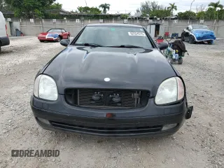 2000 Mercedes-Benz SLK 230 Kompressor with VIN WDBKK47F0YF149827, listed as a Copart auction lot 62524515 with 62,005 mi miles and Salvage title. Bid and sale history available at DreamBid. Image 5.