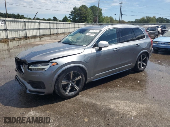2017 Volvo XC90 R-Design with VIN YV4BC0PM5H1124535, listed as a Copart auction lot 70303614 with 113,984 mi miles and Salvage Title. Bid and sale history available at carsss.com. Image 1.