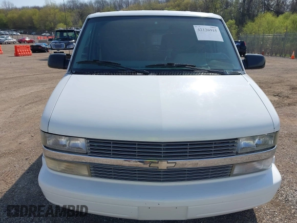 1995 Chevrolet Astro Cargo Van with VIN 1GBDM19W2SB148388, listed as a IAAI auction lot 42126915 with 135,062 mi miles. Bid and sale history available at carsss.com. Image 6.