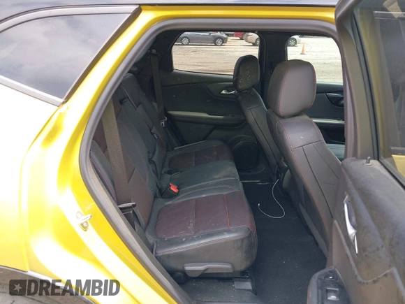 2022 Chevrolet Blazer RS z VIN 3GNKBERS9NS130659, wystawiony jako IAAI lot #39295225 z przebiegiem 48 605 mil mil oraz . Historia ofert i sprzedaży dostępna na DreamBid. Obrazek 8.