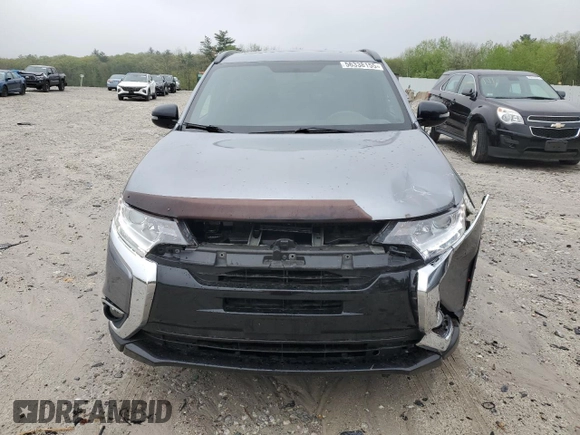 2018 Mitsubishi Outlander ES with VIN JA4AZ3A32JZ021069, listed as a Copart auction lot 56338155 with 97,213 mi miles and Salvage title. Bid and sale history available at DreamBid. Image 5.