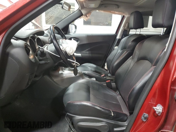 2015 Nissan Juke SL z VIN JN8AF5MV1FT559560, wystawiony jako Copart lot #50146625 z przebiegiem 62 824 mil mil oraz Szkoda całkowita • Salvage title. Historia ofert i sprzedaży dostępna na DreamBid. Obrazek 7.