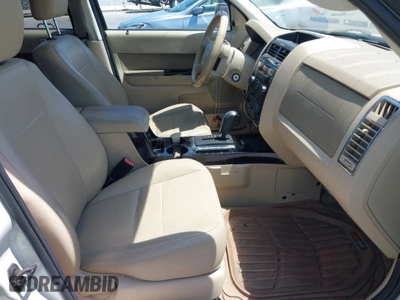 2011 Ford Escape Limited z VIN 1FMCU0EGXBKC04959, wystawiony jako IAAI lot #42846594 z przebiegiem 147 811 mil mil oraz . Historia ofert i sprzedaży dostępna na DreamBid. Obrazek 5.