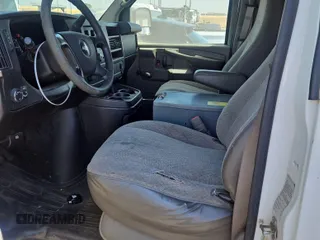 2010 Chevrolet Express Cargo с VIN 1GCZGFBA1A1160380, выставлен на аукционе IAAI как лот 42763033 с пробегом 153 559 миль миль и . История ставок и продаж доступна на DreamBid. Изображение 35.