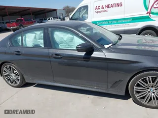 2019 BMW 5 Series 530i xDrive with VIN WBAJA7C50KG910479, listed as a IAAI auction lot 41802413 with 84,932 mi miles. Bid and sale history available at carsss.com. Image 13.