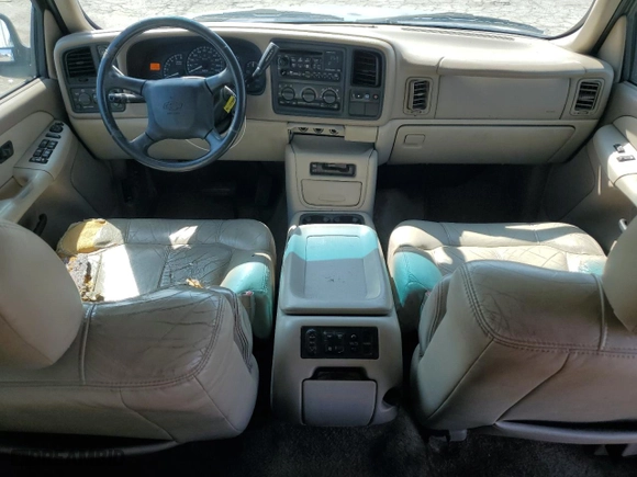 2002 Chevrolet Tahoe LS with VIN 1GNEK13Z12R173404, listed as a Copart auction lot 50831025 with 220,158 mi miles and Clean Title. Bid and sale history available at carsss.com. Image 8.