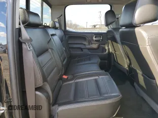 2017 GMC Sierra 2500HD Denali z VIN 1GT12UEG1HF104744, wystawiony jako Copart lot #43969425 z przebiegiem 129 674 mil mil oraz Szkoda całkowita • Salvage title. Historia ofert i sprzedaży dostępna na DreamBid. Obrazek 10.
