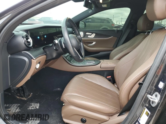 2021 Mercedes-Benz E 350 z VIN W1KZF8DB5MA892977, wystawiony jako Copart lot #48360735 z przebiegiem 32 848 mil mil oraz Szkoda całkowita • Salvage title. Historia ofert i sprzedaży dostępna na DreamBid. Obrazek 7.