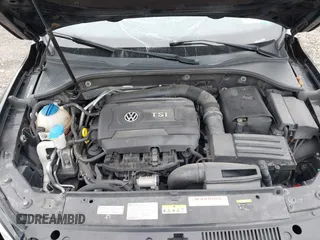 2014 Volkswagen Passat Wolfsburg Edition z VIN 1VWAT7A31EC098634, wystawiony jako IAAI lot #41924146 z przebiegiem 80 872 mil mil oraz . Historia ofert i sprzedaży dostępna na DreamBid. Obrazek 10.