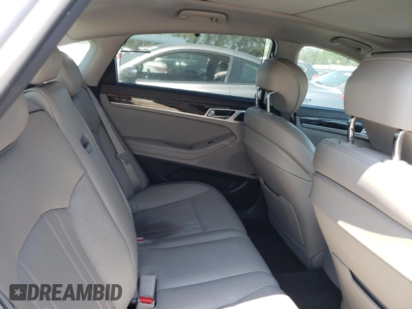 2015 Hyundai Genesis 3.8L with VIN KMHGN4JE4FU100357, listed as a Copart auction lot 68317214 with 89,137 mi miles and Salvage Title. Bid and sale history available at carsss.com. Image 10.