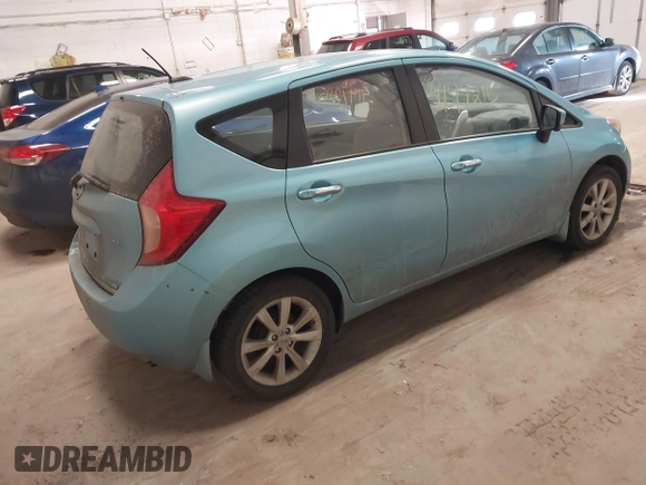 2015 Nissan Note S z VIN 3N1CE2CP2FL442490, wystawiony jako IAAI lot #41472115 z przebiegiem 106 028 mil mil oraz . Historia ofert i sprzedaży dostępna na DreamBid. Obrazek 4.
