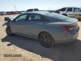 2022 Hyundai Elantra SEL z VIN KMHLM4AG4NU305405, wystawiony jako Copart lot #52662805 z przebiegiem 37 329 mil mil oraz Szkoda całkowita • Salvage title. Historia ofert i sprzedaży dostępna na DreamBid. Obrazek 2.