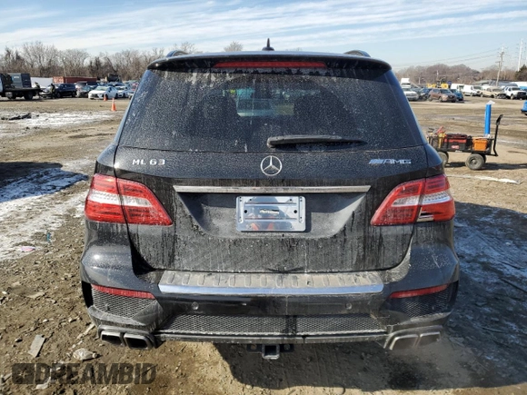 2014 Mercedes-Benz M 63 AMG z VIN 4JGDA7EB3EA335025, wystawiony jako Copart lot #42157645 z przebiegiem 84 338 mil mil oraz Szkoda całkowita • Salvage title. Historia ofert i sprzedaży dostępna na DreamBid. Obrazek 6.