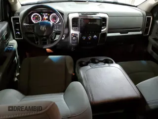 2018 Ram 1500 SLT z VIN 1C6RR6GG8JS126834, wystawiony jako Copart lot #46529825 z przebiegiem 190 240 mil mil oraz Czysty tytuł • Clean title. Historia ofert i sprzedaży dostępna na DreamBid. Obrazek 8.