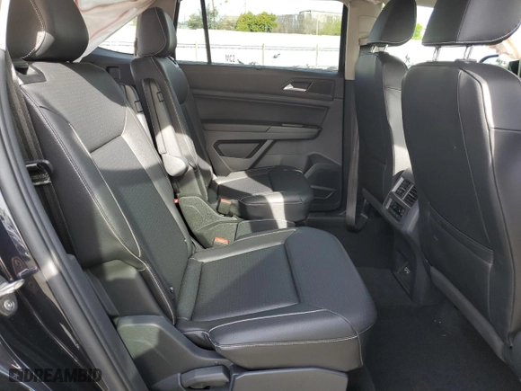 2021 Volkswagen Atlas 3.6L V6 SE w/Technology with VIN 1V2HR2CA4MC501324, listed as a Copart auction lot 49747245 with 31,591 mi miles and Salvage Title. Bid and sale history available at carsss.com. Image 11.