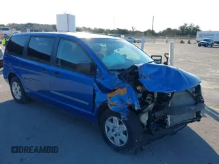 2008 Dodge Grand Caravan SE z VIN 2D8HN44H48R775755, wystawiony jako IAAI lot #41285504 z przebiegiem 301 131 mil mil oraz . Historia ofert i sprzedaży dostępna na DreamBid. Obrazek 1.