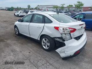 2013 Ford Focus SE with VIN 1FADP3F24DL380185, listed as a IAAI auction lot 42312998 with Not provided miles and . Bid and sale history available at DreamBid. Image 3.
