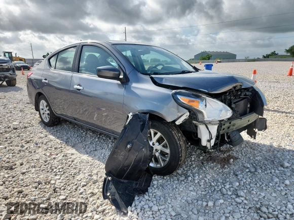 2016 Nissan Versa SV z VIN 3N1CN7AP2GL840543, wystawiony jako Copart lot #60089465 z przebiegiem 163 858 mil mil oraz Szkoda całkowita • Salvage title. Historia ofert i sprzedaży dostępna na DreamBid. Obrazek 4.