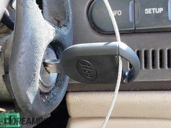 2003 Ford Expedition Eddie Bauer с VIN 1FMPU17L83LC21028, выставлен на аукционе IAAI как лот 42393882 с пробегом 234 568 миль миль и . История ставок и продаж доступна на DreamBid. Изображение 11.