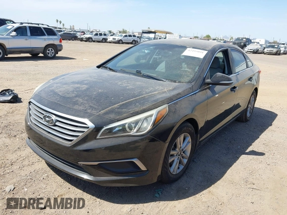 2016 Hyundai Sonata SE z VIN 5NPE24AF2GH281998, wystawiony jako IAAI lot #42495091 z przebiegiem 184 904 mil mil oraz . Historia ofert i sprzedaży dostępna na DreamBid. Obrazek 18.