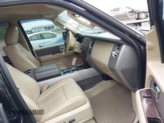 2013 Ford Expedition XLT с VIN 1FMJU1J54DEF31876, выставлен на аукционе IAAI как лот 42512937 с пробегом 240 046 миль миль и . История ставок и продаж доступна на DreamBid. Изображение 5.