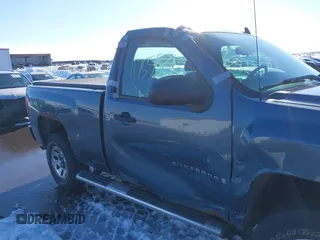 2008 Chevrolet Silverado 1500 1LT with VIN 1GCEK14088Z280290, listed as a IAAI auction lot 41755583 with 65,056 mi miles and . Bid and sale history available at DreamBid. Image 6.