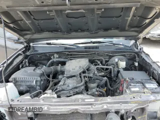 2017 Toyota Tacoma SR z VIN 5TFAX5GNXHX096186, wystawiony jako Copart lot #53731085 z przebiegiem 109 821 mil mil oraz Szkoda całkowita • Salvage title. Historia ofert i sprzedaży dostępna na DreamBid. Obrazek 11.