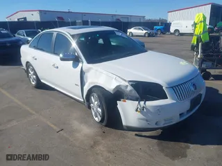 2008 Mercury Sable Premier with VIN 1MEHM42W58G620599, listed as a IAAI auction lot 41649409 with 212,593 mi miles. Bid and sale history available at carsss.com. Image 1.
