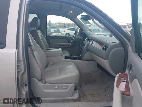 2009 GMC Yukon SLT 4SB with VIN 1GKFK33009R240793, listed as a IAAI auction lot 41418512 with 159,931 mi miles and . Bid and sale history available at DreamBid. Image 5.